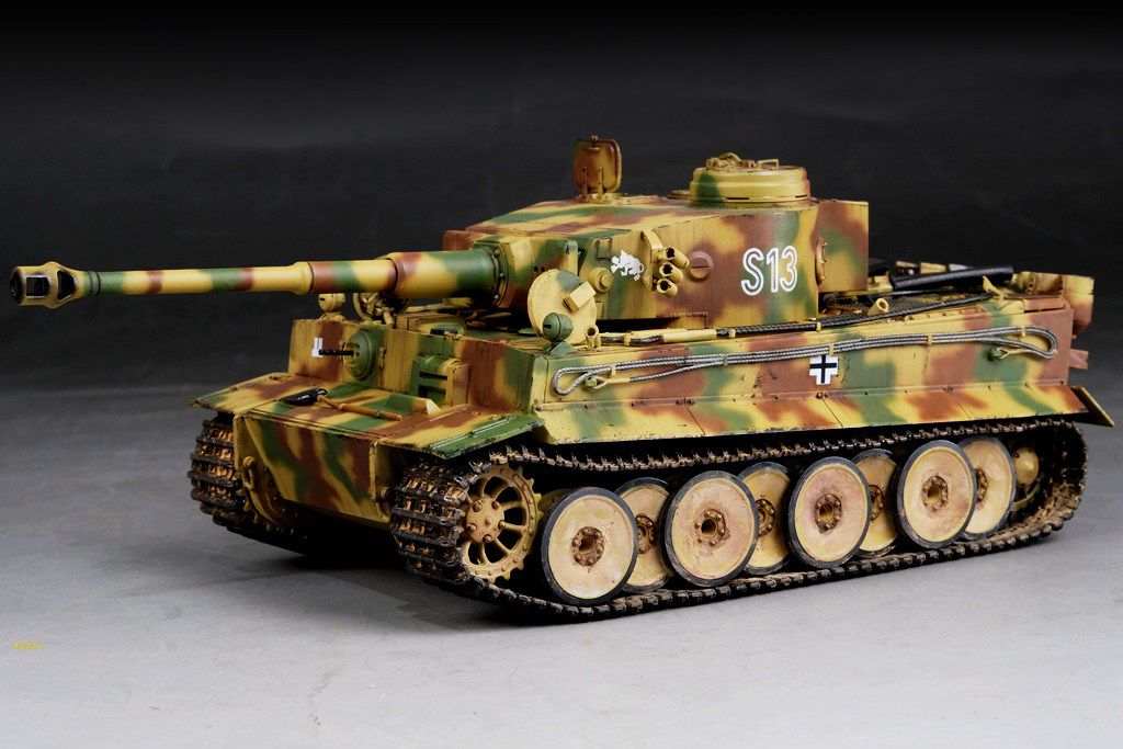 成品模型ACADEMY爱德美13239 1/35 虎式重型坦克初期型 全内构