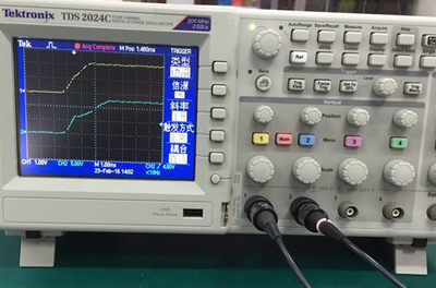 泰克Tektronix TDS2024C 200M数字存储示波器