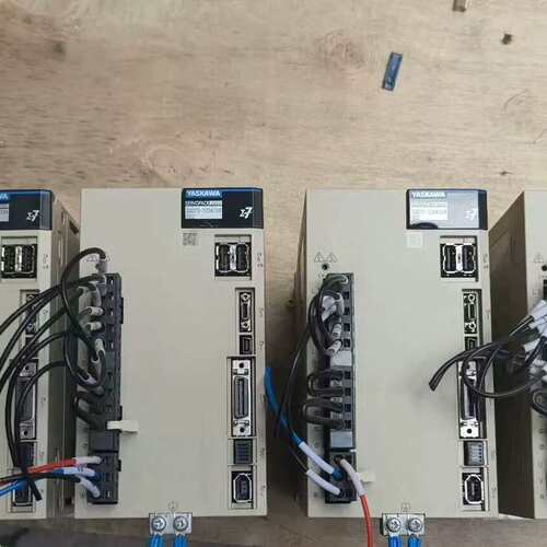 议价-SGD7S-120A10A002，安川7系伺服驱动器，1.5