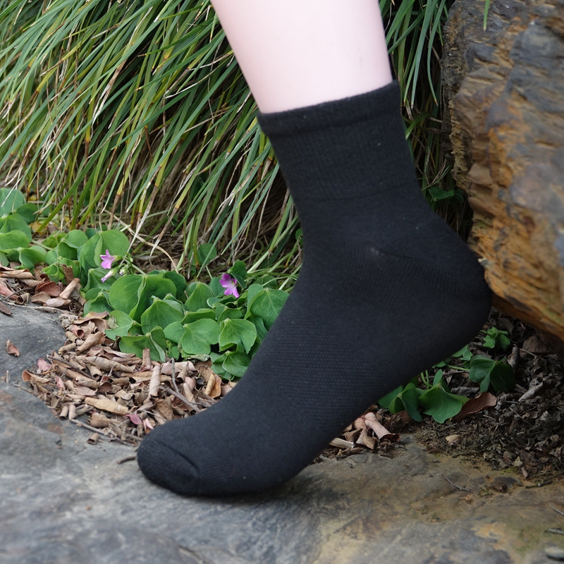 汉斯美国外贸牛货女中筒运动袜子