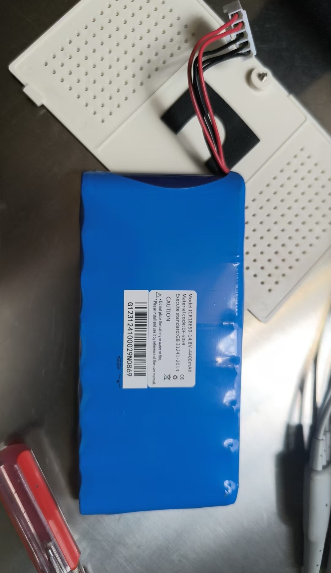 适用武汉中旗iMAC 1800s电池 18650 14.8V 4400mAh DF-E059电池组