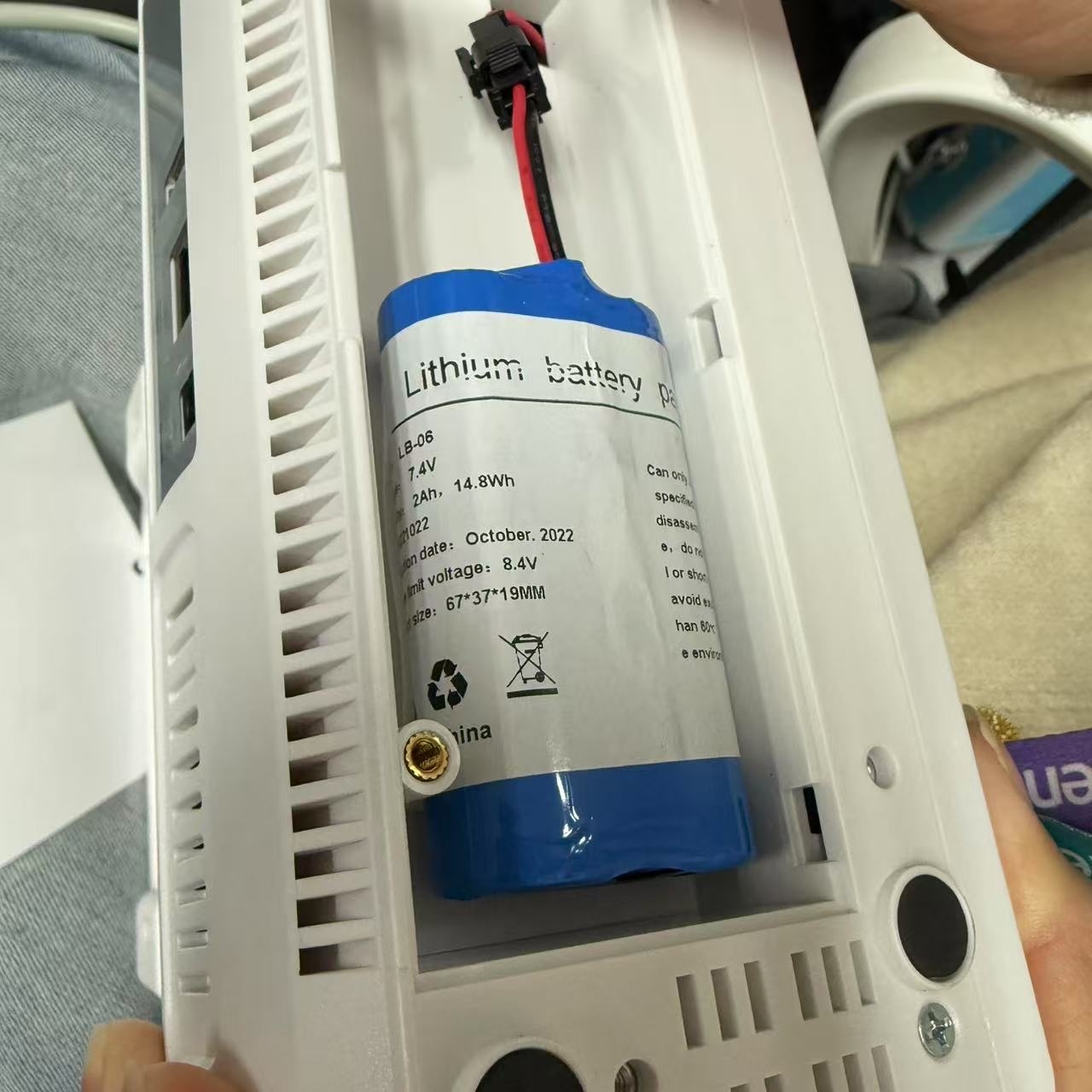 适用永康m8心电图机电池 18650 7.4V 2Ah充电锂电池组7.4V2000mA