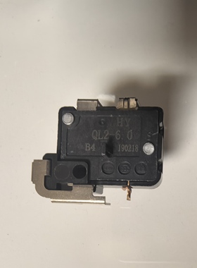 QL2-6.0  B4五插（不带电阻）重锤式启动器（可插2个电容）