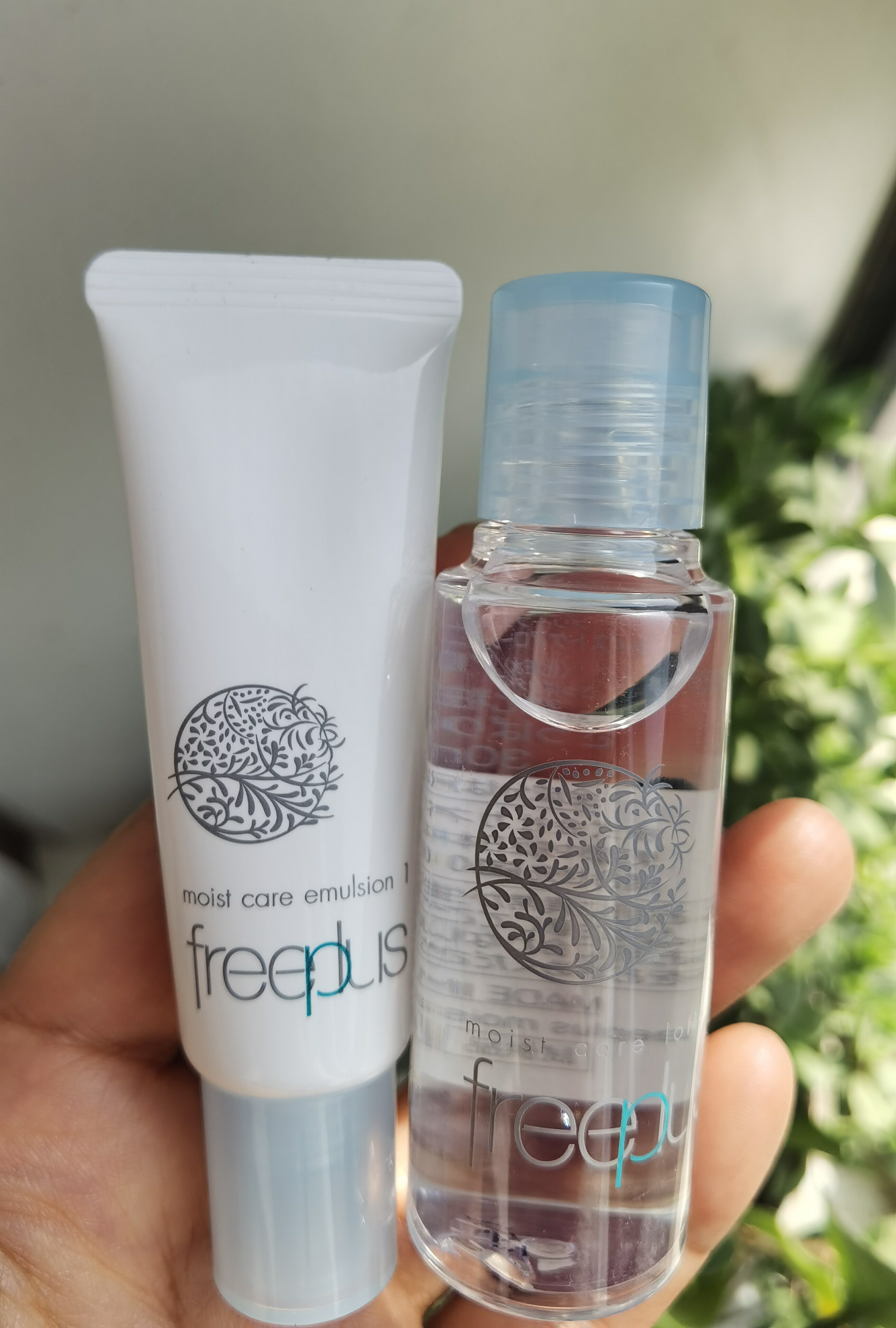 日本芙丽芳丝保湿修护清爽水乳30ml 15ml 小样套装滋润敏感肌