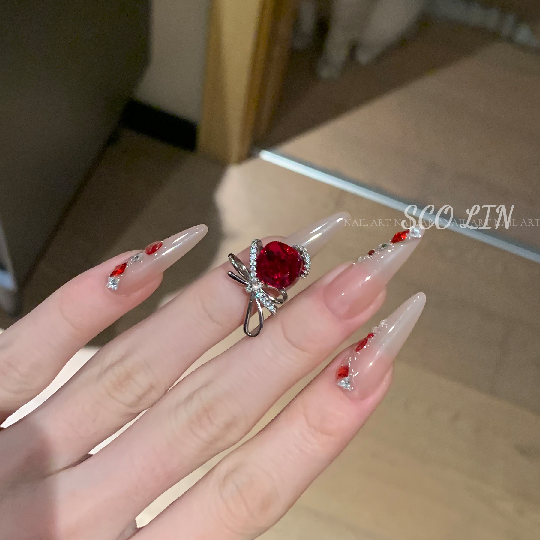 甜美施华洛锆石LZ定制穿戴甲