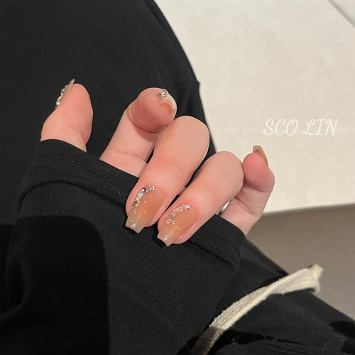 水蜜桃腮红手工定制短梯穿戴甲