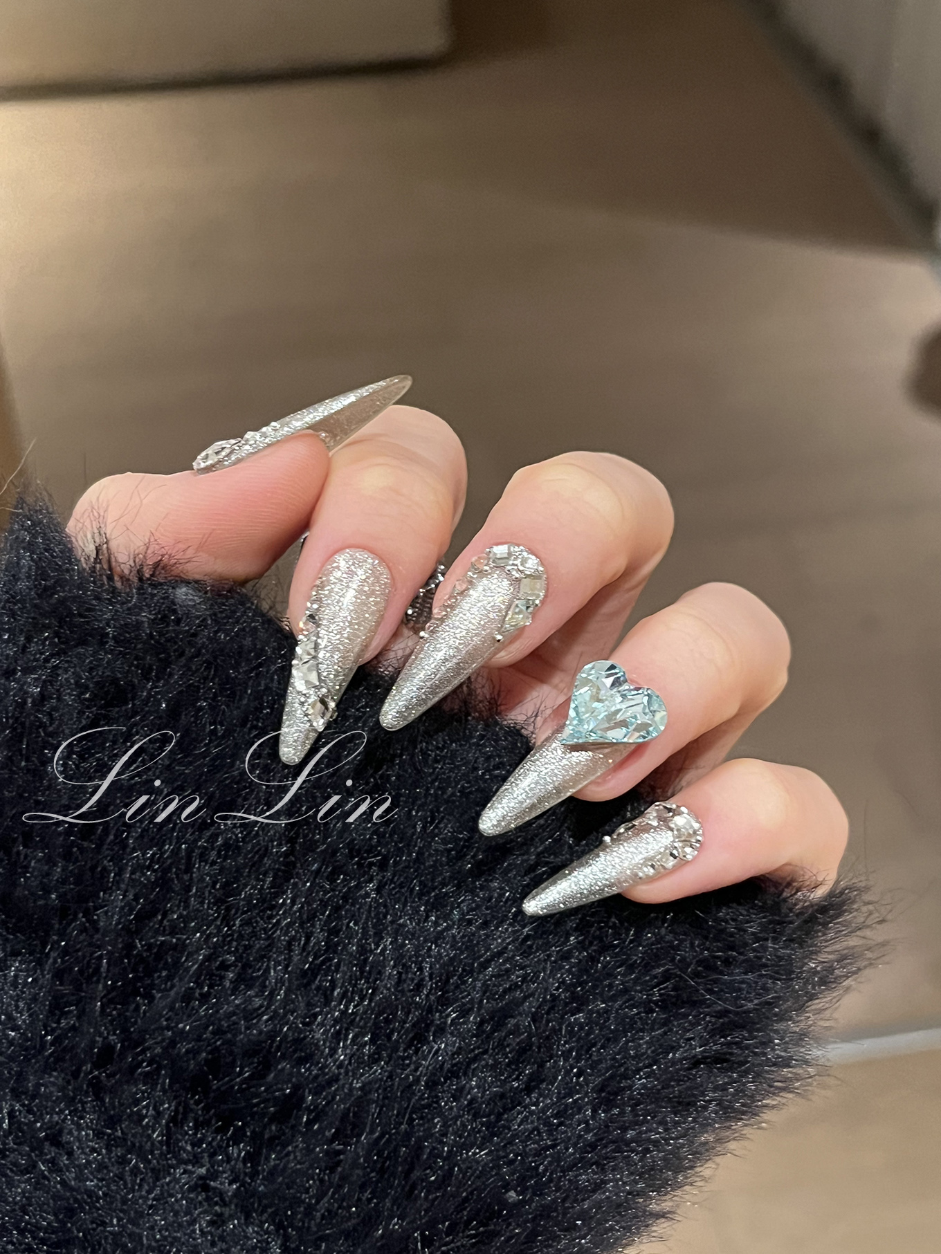 ScoLin【月光浅蓝】手工定制穿戴甲 全华 爆闪钻球锅盔长水滴美甲