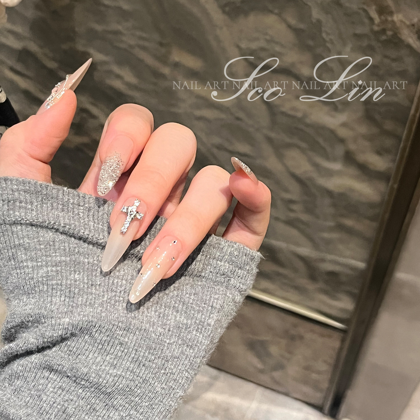 ScoLin【古早千金】钻石粉 裸色施华洛锆石 手工定制长水滴穿戴甲