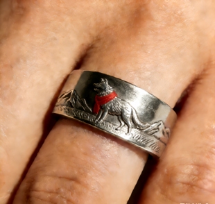 重返狼群之格林狼王与李微漪贝风故事周边衍生品戒指