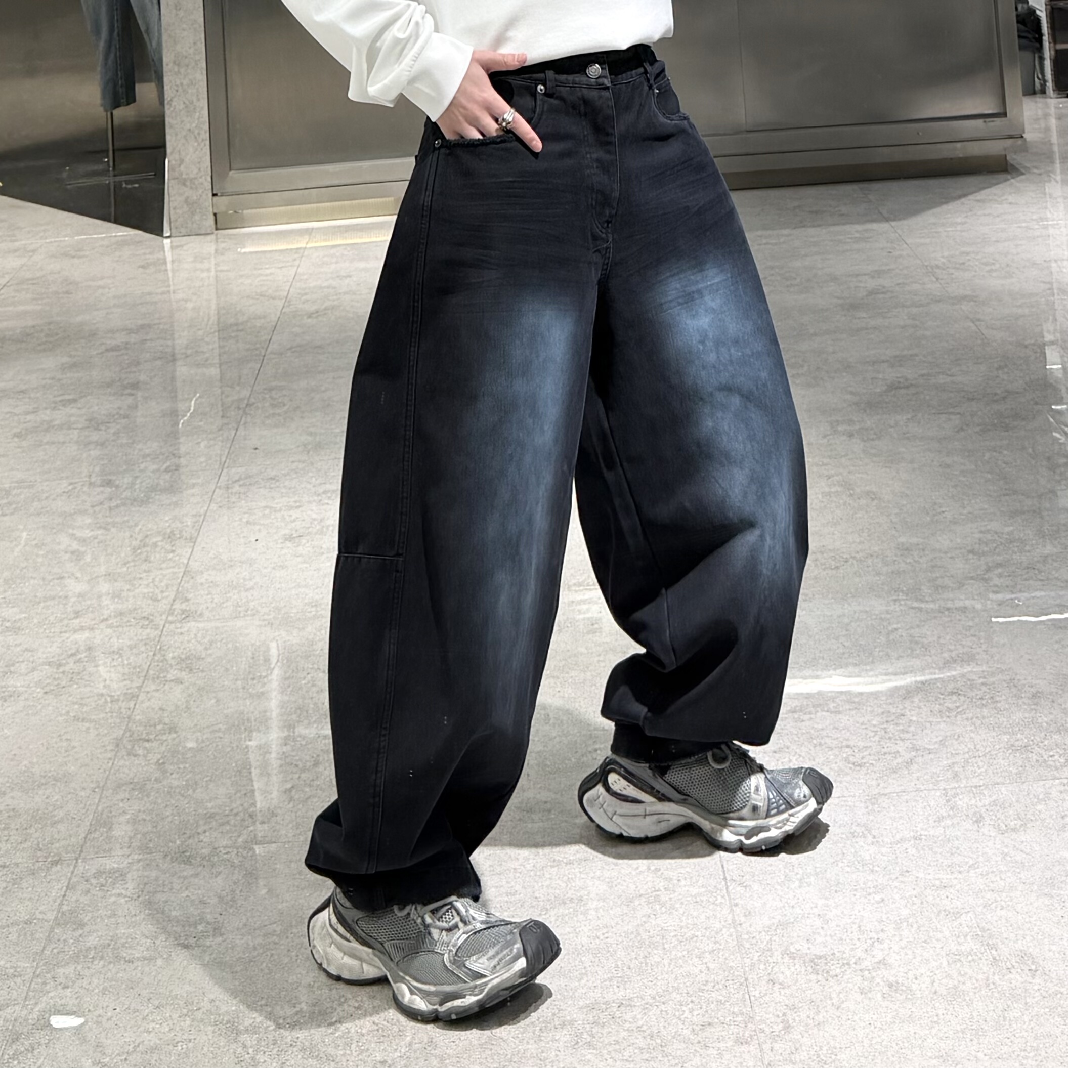 潮牌冬季加厚磨毛直筒牛仔裤男美式复古水洗做旧宽松青年阔腿裤潮