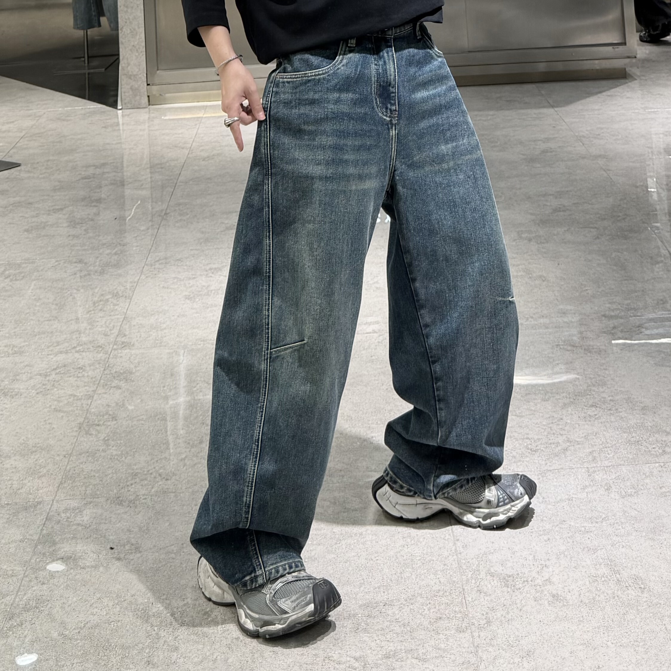 潮牌秋冬加厚磨毛直筒牛仔裤男韩版水洗结构拼接宽松青年阔腿裤