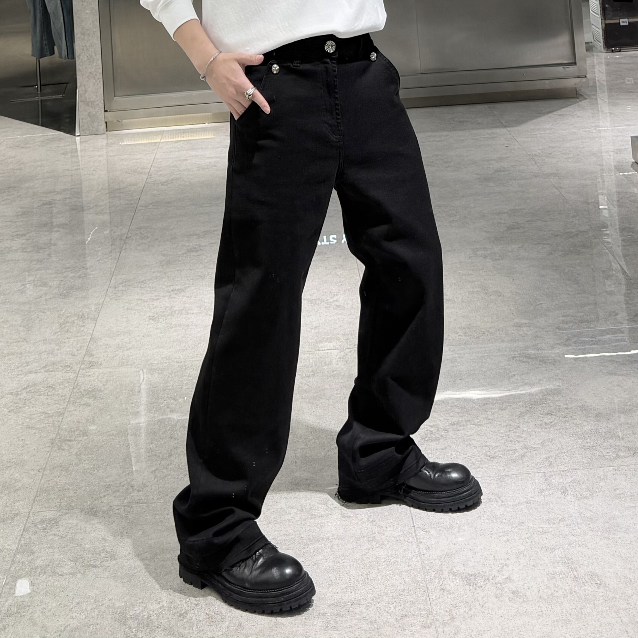 潮牌秋冬重磅黑色牛仔裤男ins美式十字架刺绣宽松青年百搭直筒裤