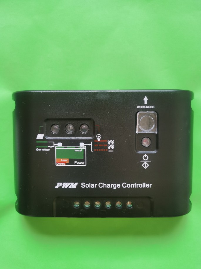 太阳能控制器12v24v全自动充放电铅酸通用型电池板家用充电器控制