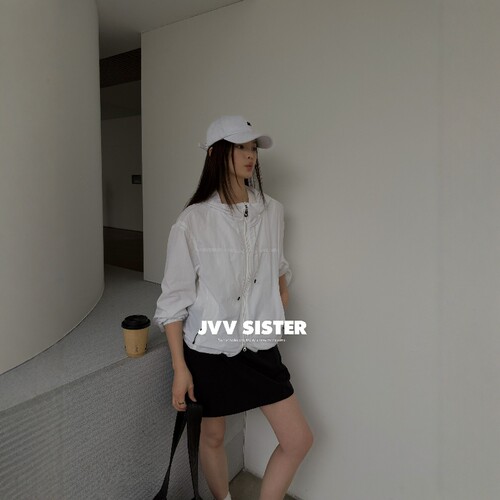 JVVSISTER薄款连帽拉链防晒外套