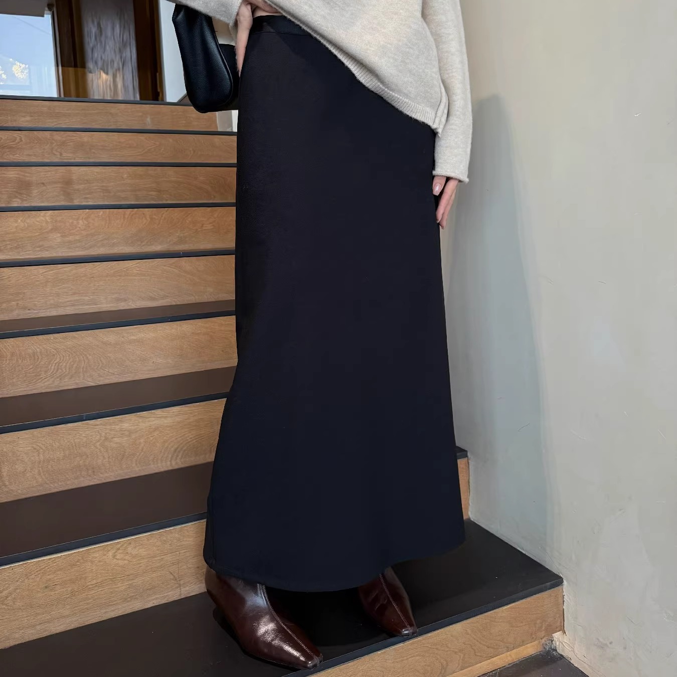 摩登197后开叉直筒加绒半身裙女