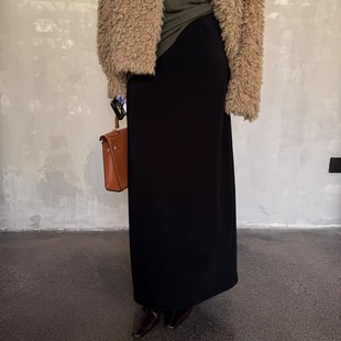 摩登197黑色加绒半身裙女2025冬季爆款高腰显瘦后开叉直筒裙2K726