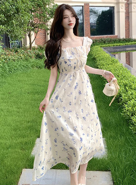 雪纺碎花哺乳连衣裙夏季收腰产后辣妈款外出显瘦喂奶期泡泡袖长裙