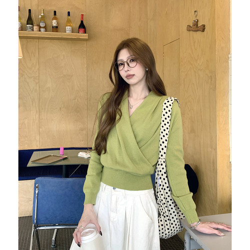 韩国哺乳上衣秋冬交叉大v领安迪绒针织收腰辣妈款外出喂奶期毛衣