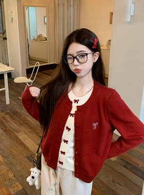哺乳上衣秋冬假两件红色蝴蝶结针织开衫辣妈款外出大码喂奶期毛衣