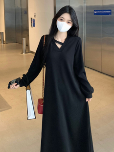 哺乳连衣裙秋冬慵懒风v领针织长裙辣妈款外出显瘦大码宽松喂奶服