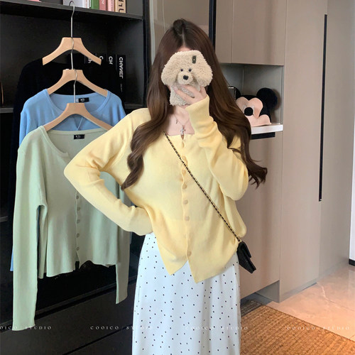 韩系穿搭哺乳上衣秋季大码显瘦长袖针织产后辣妈款外出喂奶期开衫