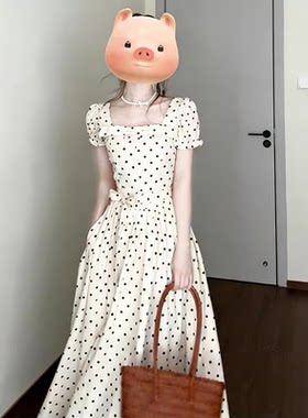 方领波点哺乳连衣裙夏季高级感收腰产后辣妈款外出喂奶期显瘦长裙