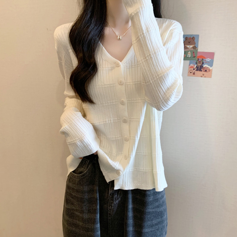 哺乳上衣秋冬大码韩国软糯V领针织开衫辣妈款外出产后喂奶期毛衣