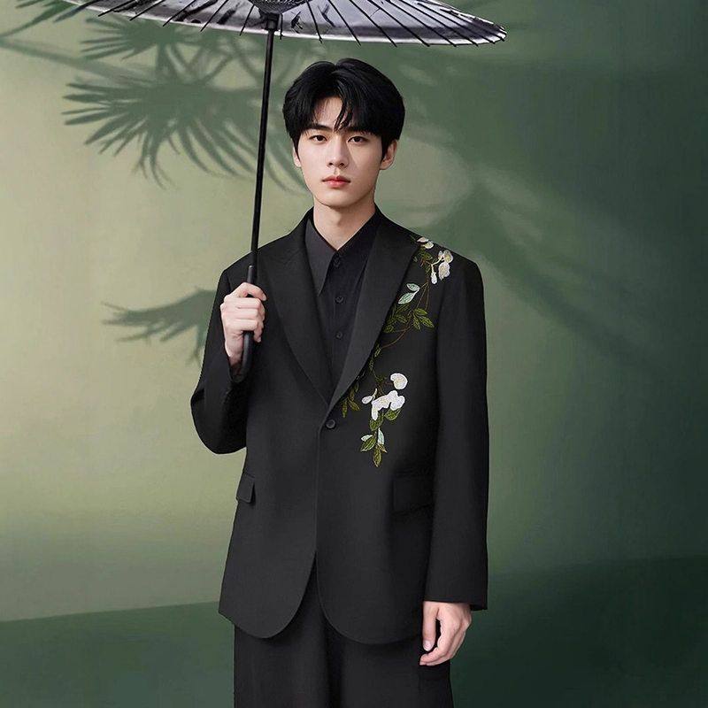 正装礼服套装穿订婚男山茶花垫肩刺绣西服搭戗新中式西装驳领高定