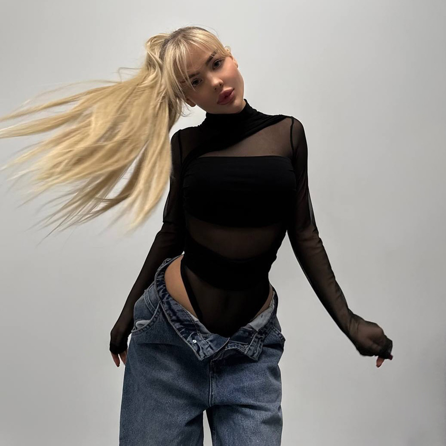 Dreamy 夜店风性感黑色透视网纱不规则半高领T恤女辣妹长袖连体衣