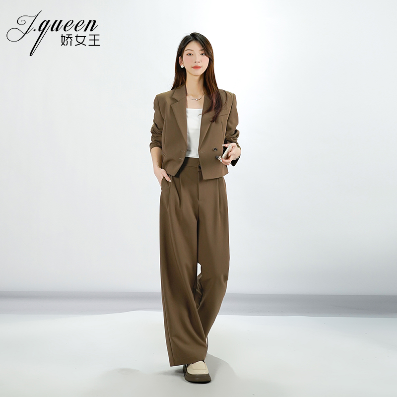 娇女王长袖西装阔腿裤套装