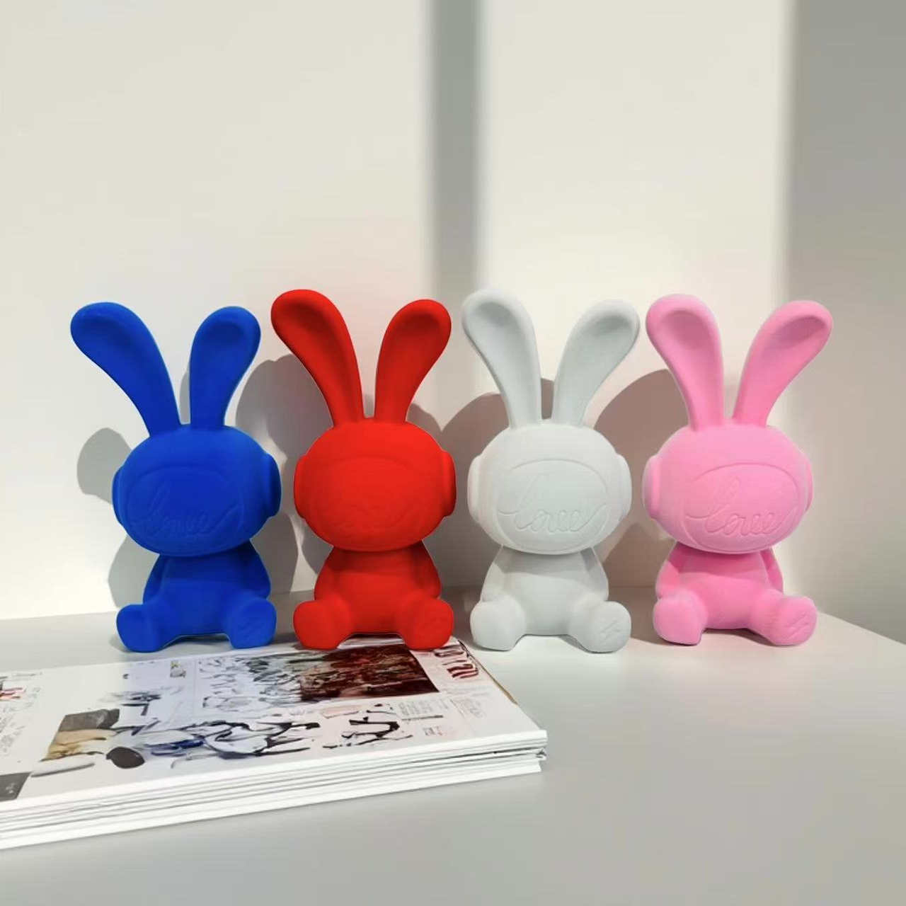 植绒网红兔子坐姿摆件