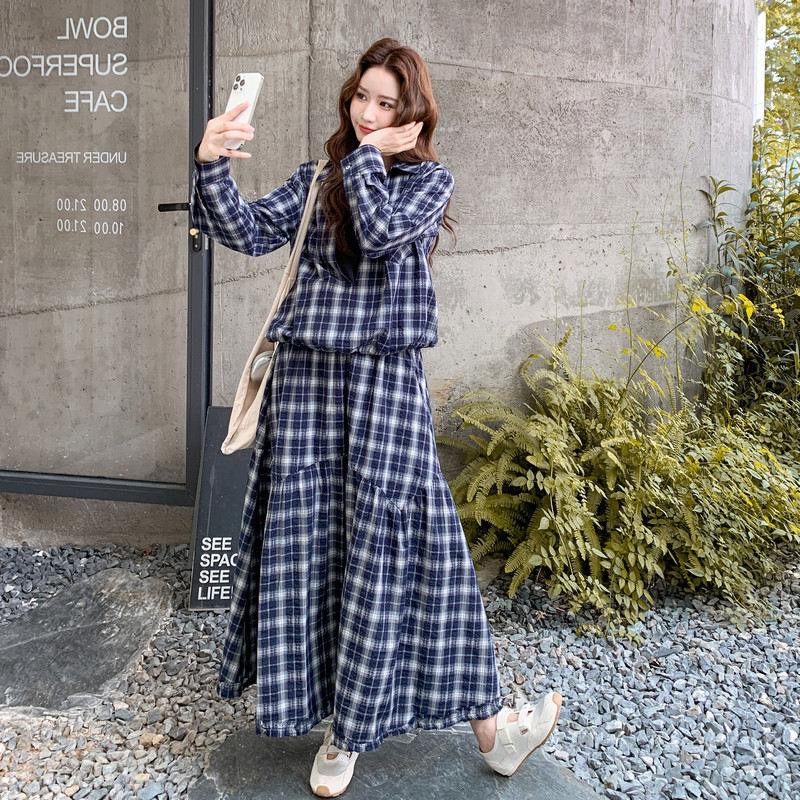 蓝色复古格纹设计感套装女2025年春秋季新款韩版上衣半身裙两件套,女装套装/套裙,2C161