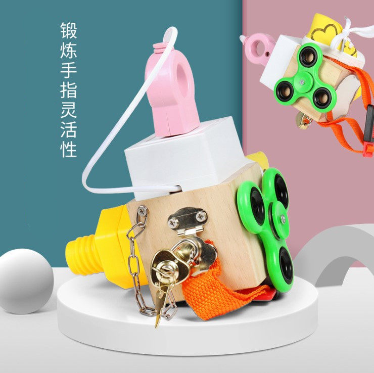 宝宝忙碌板早教益智玩具
