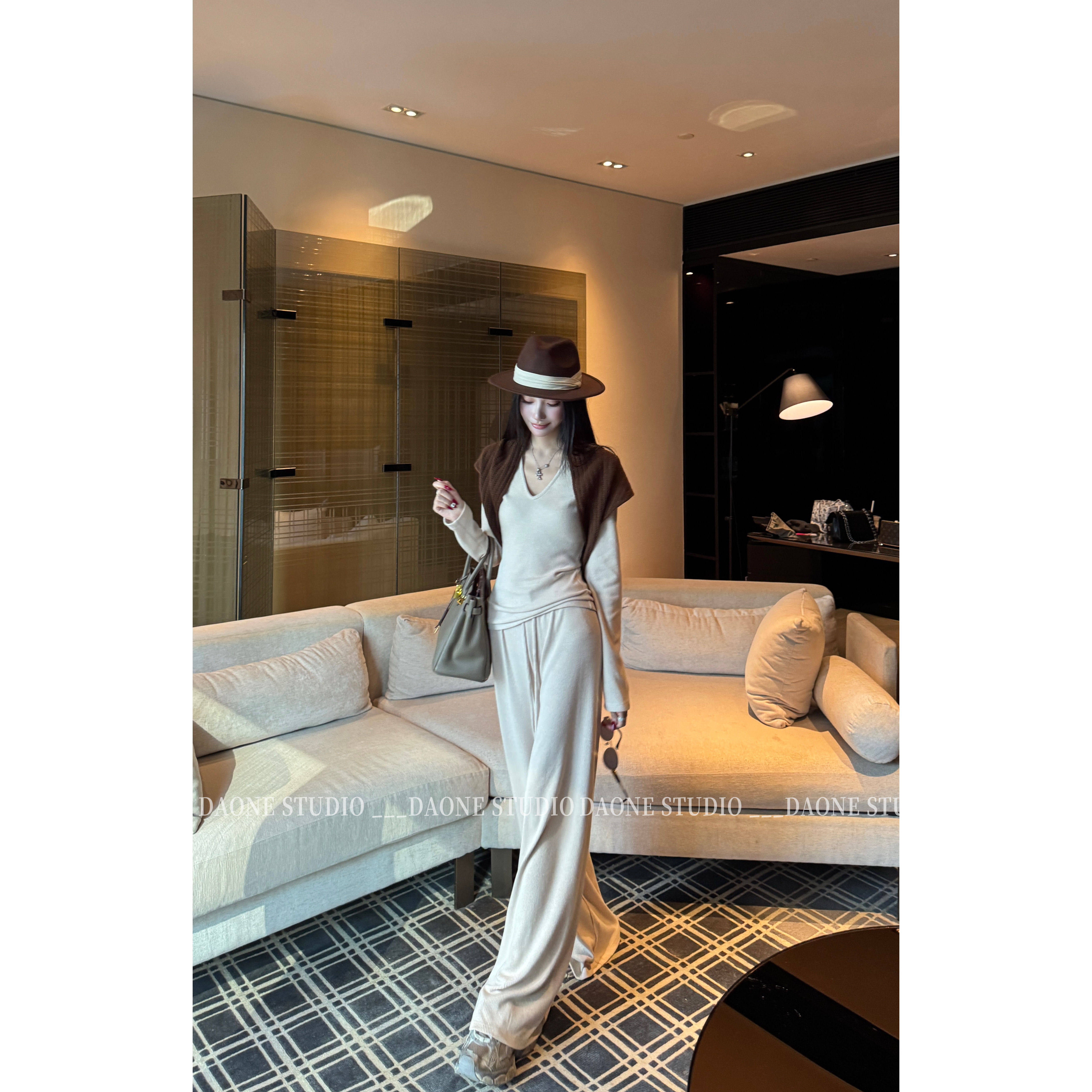 DAONE 慵懒风秋冬针织加厚百搭收腰打底v领上衣阔腿裤围脖三件套,女装/女士精品,时尚套装,淘宝优惠券,粉丝福利购,淘宝优惠卷