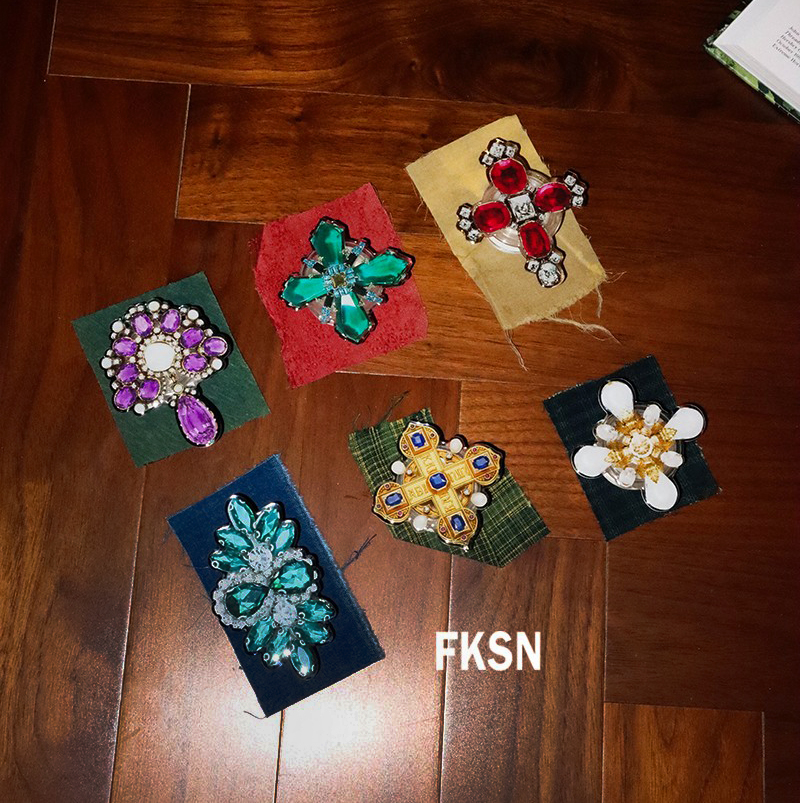 浮夸少女华丽复古宝石气垫支架