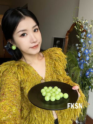 浮夸少女阳光玫瑰青提耳环