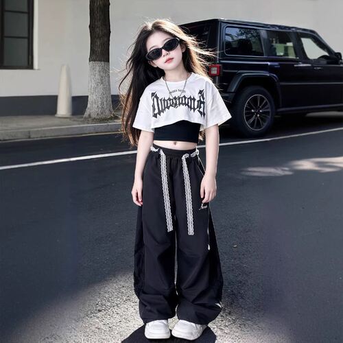 女童嘻哈爵士舞2026三件套夏季街舞表演服阔腿裤休闲套装洋气潮款
