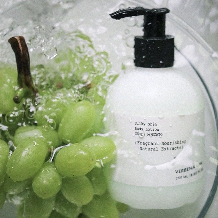 夏日限定Verbena linn冰鎮桃山/冰鎮葡萄身體乳250ml在類目 美容護膚/美體/精油, 身體護理（新）, 身體乳/霜中 - 來自Buy2taobao.com提供專業的淘寶代購服務