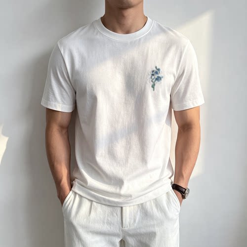 SEASONMARK胸口小花刺绣圆领短袖