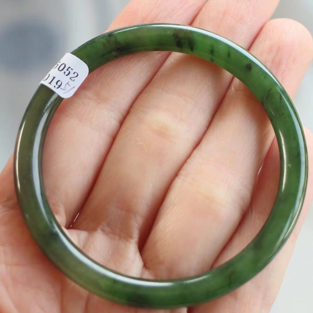 保真天然和田玉手镯51圈口证书编号5284019和田玉碧玉  巴料圆条