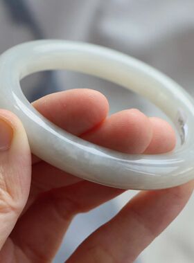 保真天然和田玉手镯56圈口证书11400719和田玉烟白色 青海料