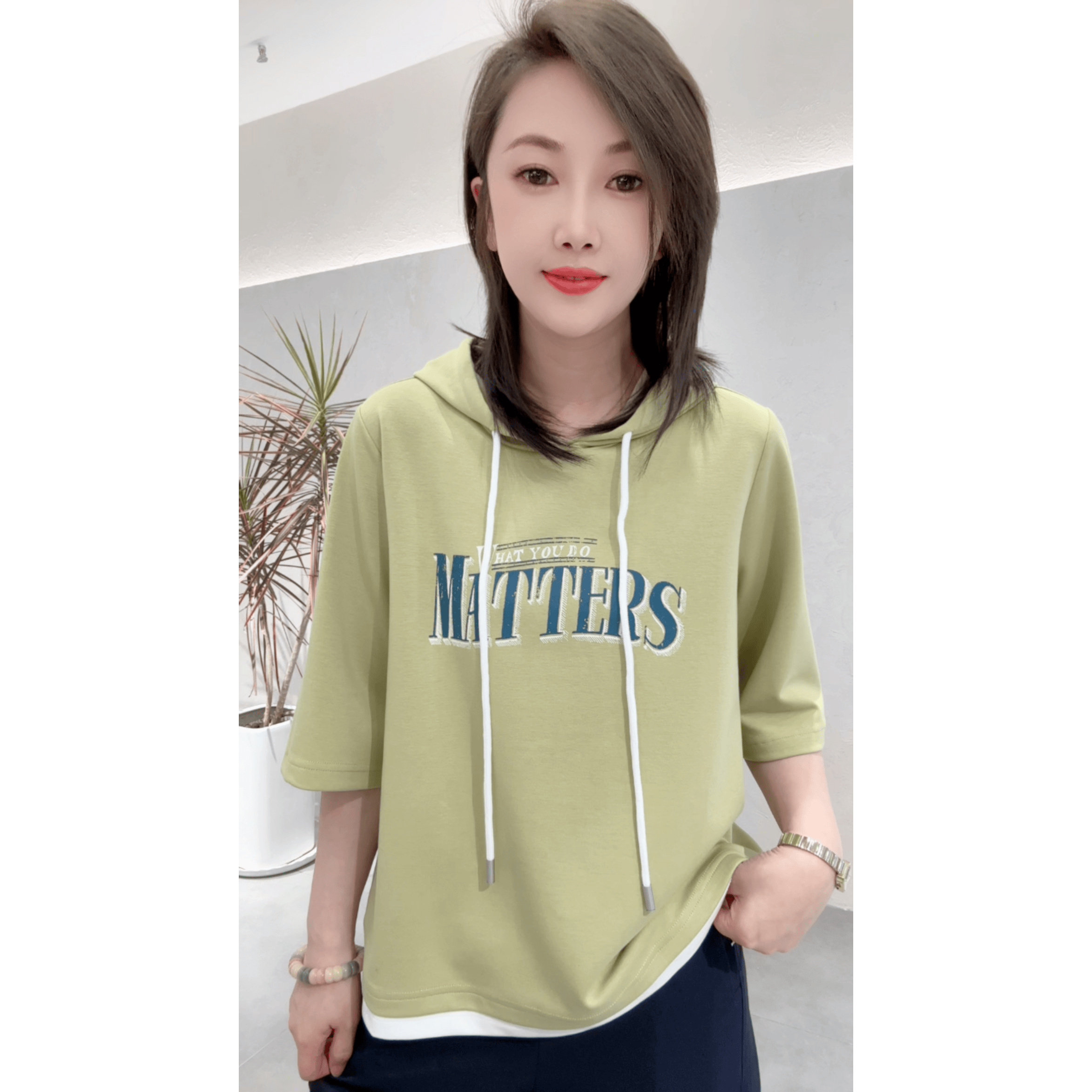 韩版宽松连帽短袖T恤女士夏季新款时尚字母印花上衣大码百搭帽衫