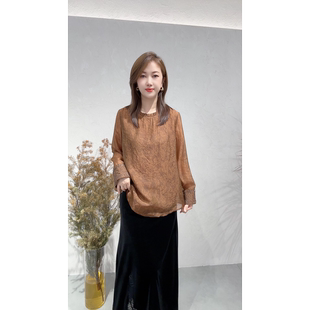 时尚洋气减龄小衫2026秋季新款女装复古提花上衣女士长袖立领衬衫