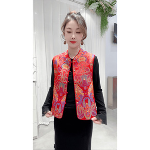 春季新中式红色立领提花马甲女复古盘扣无袖背心高级感宋锦马夹