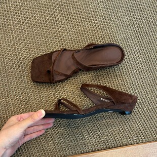 羊皮版 真皮简约休闲套趾一字带凉鞋 女夏复古方头坡跟外穿凉拖鞋