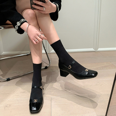 方头粗跟中跟玛丽珍单鞋女