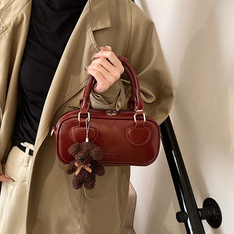 时尚简约枕头包单肩斜挎包潮