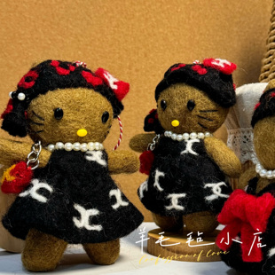 尼泊尔进口羊毛毡挂件纯手工制作精致hellokitty玩偶礼物钥匙扣