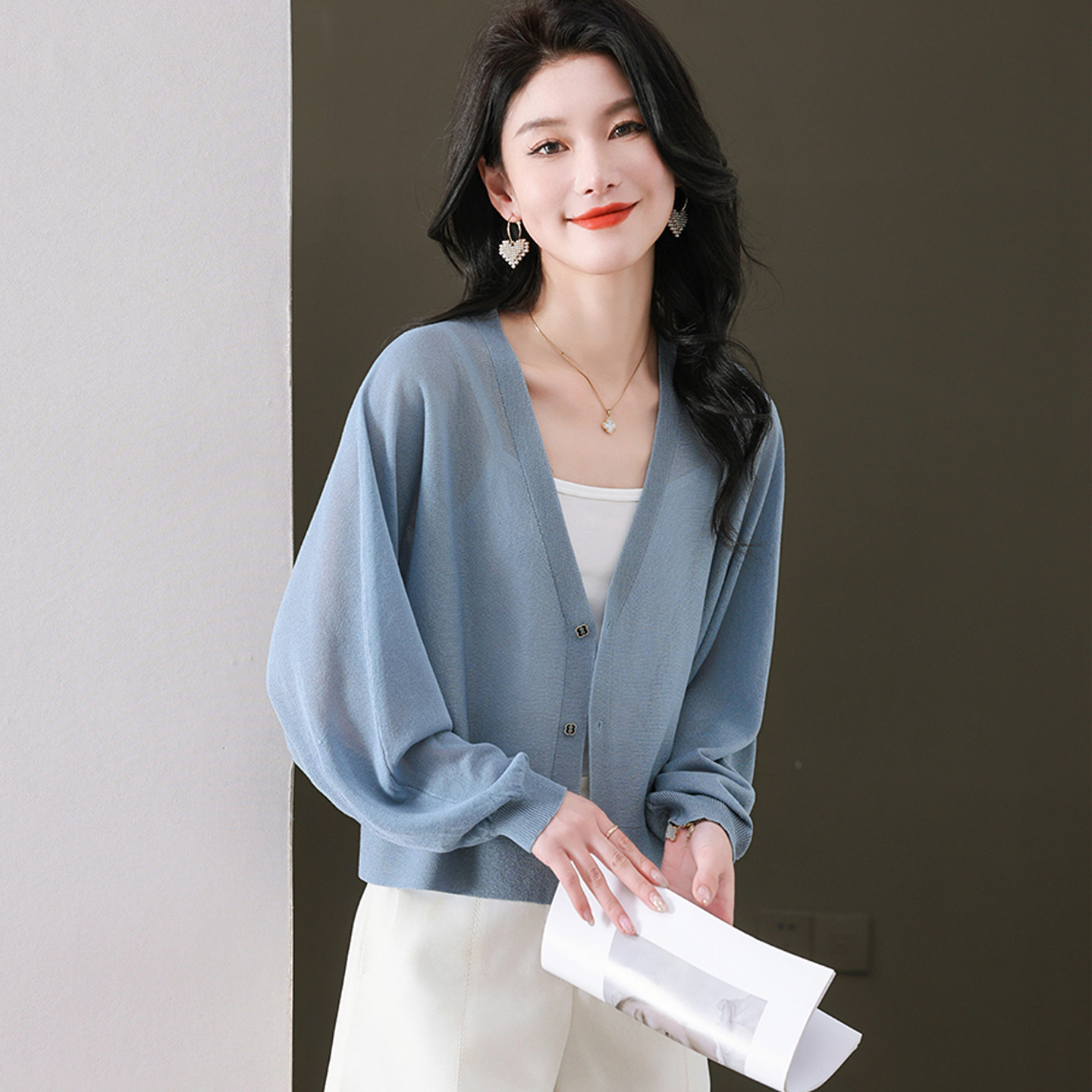 桑蚕丝针织衫开衫女短款夏季2025新款小个子短款蝙蝠衫防晒衣外套