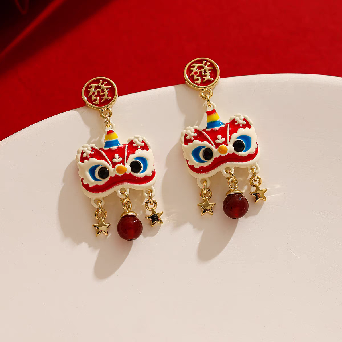 适合过年的红色石榴石醒狮耳钉国风新中式短款流苏耳坠新年设计感